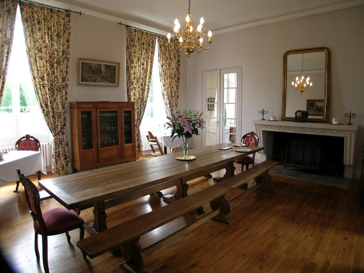 Chateau Du Bourbet Cherval Екстер'єр фото