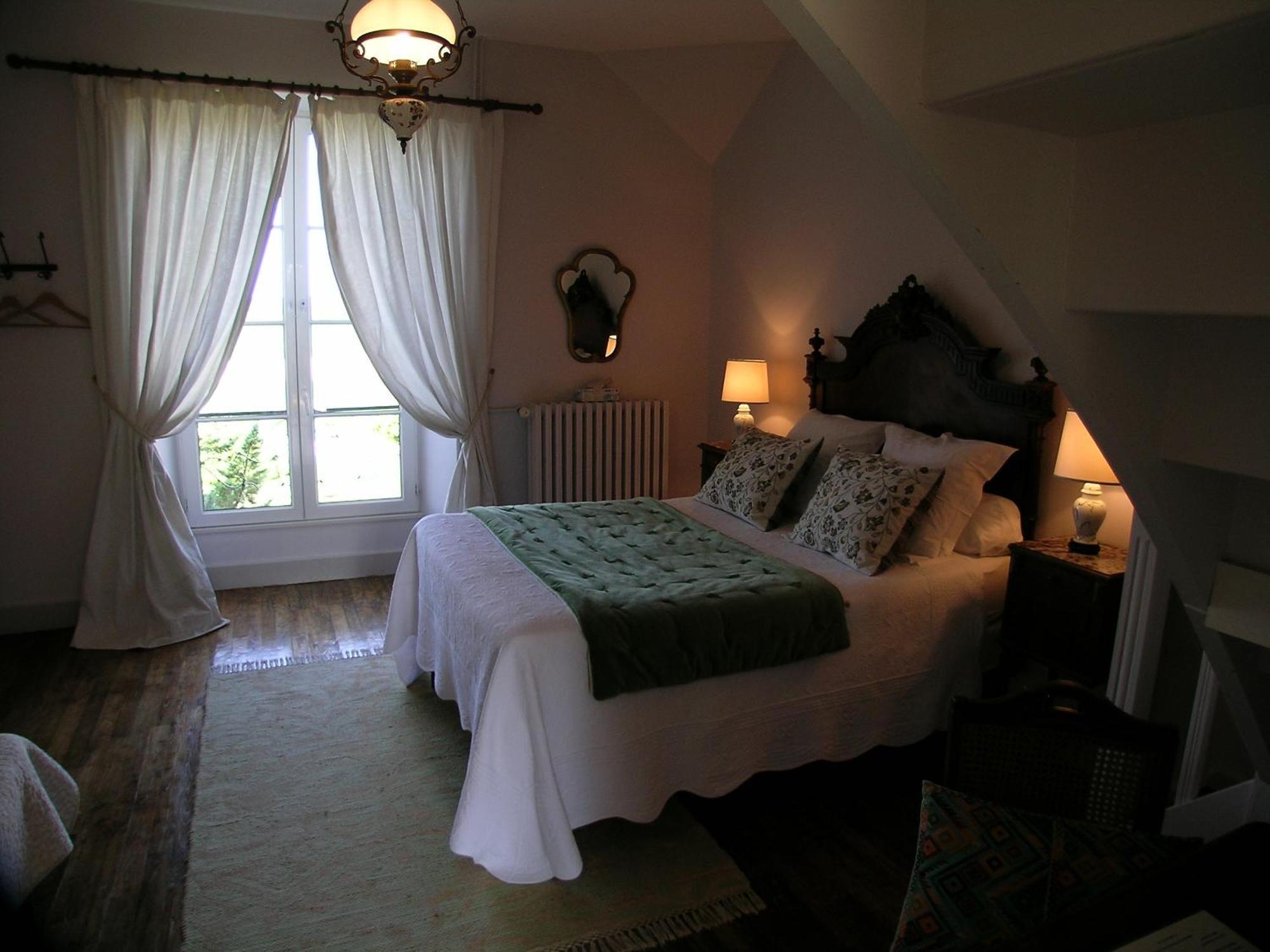 Chateau Du Bourbet Cherval Екстер'єр фото